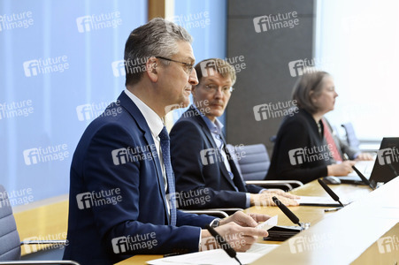 Pressekonferenz zur aktuellen Corona-Lage in Berlin