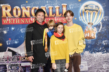 Premiere '17. Original Roncalli Weihnachtscircus' in Berlin