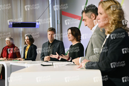 Ergebnisverkündung der digitalen Urabstimmung von Bündnis 90/Die Grünen in Berlin