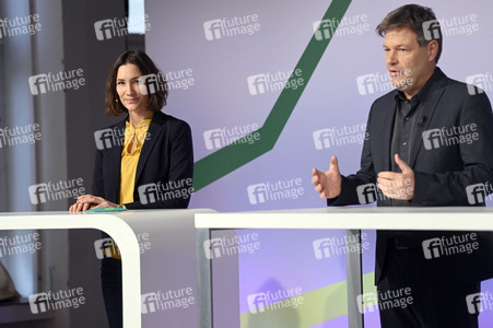 Ergebnisverkündung der digitalen Urabstimmung von Bündnis 90/Die Grünen in Berlin
