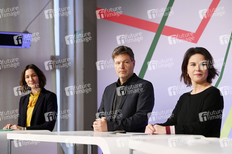 Ergebnisverkündung der digitalen Urabstimmung von Bündnis 90/Die Grünen in Berlin