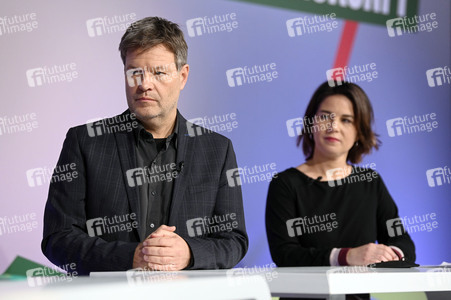 Ergebnisverkündung der digitalen Urabstimmung von Bündnis 90/Die Grünen in Berlin