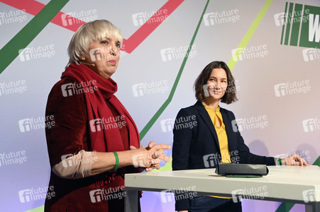 Ergebnisverkündung der digitalen Urabstimmung von Bündnis 90/Die Grünen in Berlin