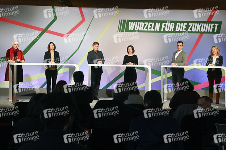 Ergebnisverkündung der digitalen Urabstimmung von Bündnis 90/Die Grünen in Berlin
