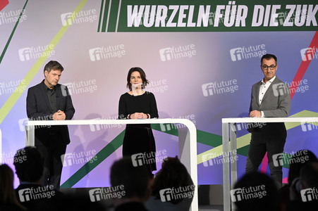 Ergebnisverkündung der digitalen Urabstimmung von Bündnis 90/Die Grünen in Berlin