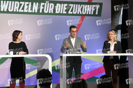 Ergebnisverkündung der digitalen Urabstimmung von Bündnis 90/Die Grünen in Berlin