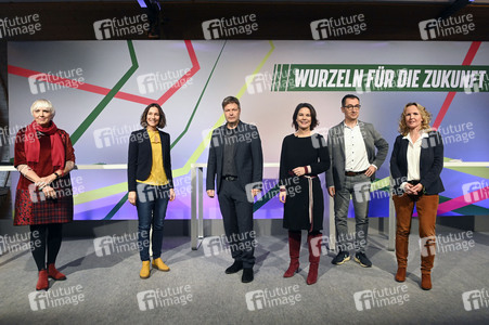 Ergebnisverkündung der digitalen Urabstimmung von Bündnis 90/Die Grünen in Berlin