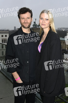 Photocall zur Silvestershow 'Celebrate at the Gate - Willkommen 2022' in Berlin