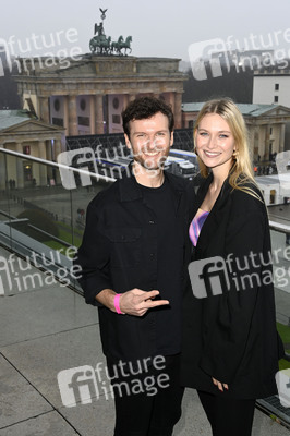 Photocall zur Silvestershow 'Celebrate at the Gate - Willkommen 2022' in Berlin