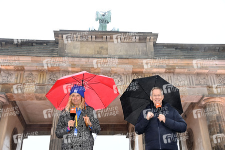 Photocall zur Silvestershow 'Celebrate at the Gate - Willkommen 2022' in Berlin