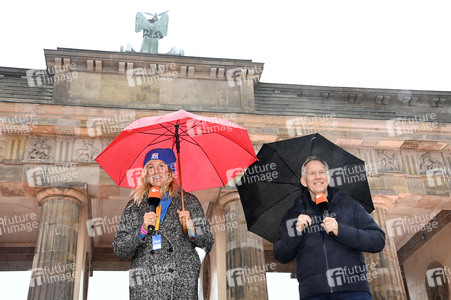 Photocall zur Silvestershow 'Celebrate at the Gate - Willkommen 2022' in Berlin