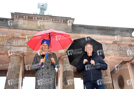 Photocall zur Silvestershow 'Celebrate at the Gate - Willkommen 2022' in Berlin