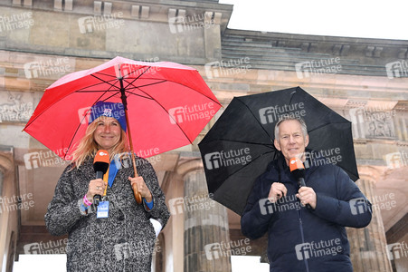Photocall zur Silvestershow 'Celebrate at the Gate - Willkommen 2022' in Berlin