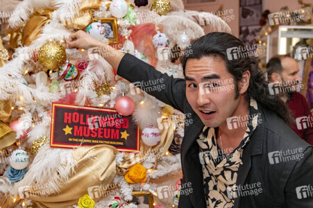 Weihnachtsbaumschmücken im Hollywood Museum in Los Angeles