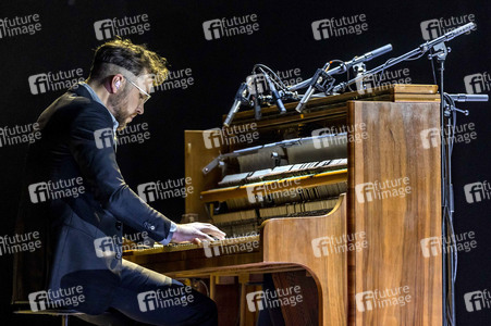 TV-Show 'MDR Sputnik präsentiert: Friends of Mark Forster' in Leipzig