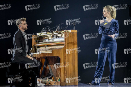 TV-Show 'MDR Sputnik präsentiert: Friends of Mark Forster' in Leipzig