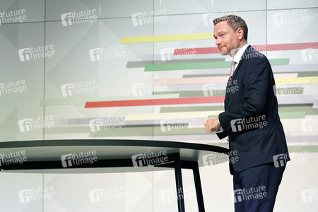 Pressetermin zur Unterzeichnung des Koalitionsvertrages in Berlin