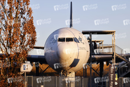 Impfaktion im historischen Airbus in Köln