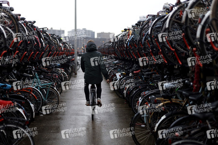 Symbolfoto Fahrradparkhaus