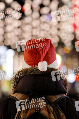 Symbolfoto Weihnachtseinkäufe