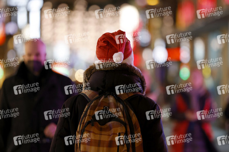 Symbolfoto Weihnachtseinkäufe