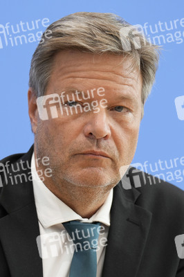 Bundespressekonferenz Vorstellung der Herbstprojektion 2024 der Bundesregierung in Berlin