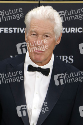 Filmpremiere 'Wisdom of Happiness', Zurich Film Festival 2024