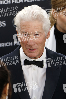 Filmpremiere 'Wisdom of Happiness', Zurich Film Festival 2024