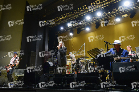 Konzert von Einstürzende Neubauten in Hannover