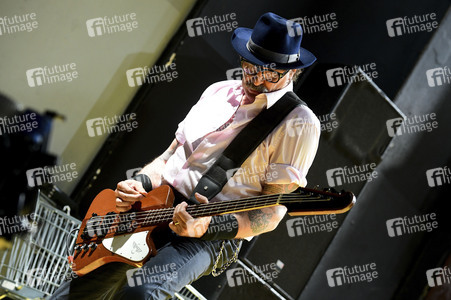 Konzert von Einstürzende Neubauten in Hannover