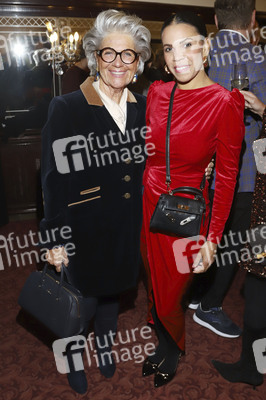 Gala-Premiere zum Start des neuen Programms Varieté im Hansa-Theater in Hamburg