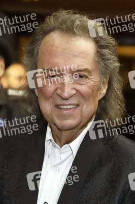 Gala-Premiere zum Start des neuen Programms Varieté im Hansa-Theater in Hamburg