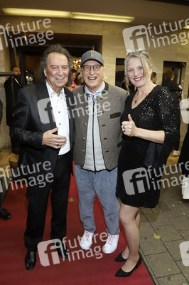 Gala-Premiere zum Start des neuen Programms Varieté im Hansa-Theater in Hamburg