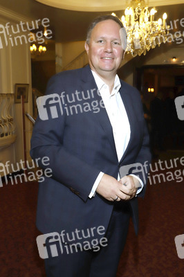 Gala-Premiere zum Start des neuen Programms Varieté im Hansa-Theater in Hamburg