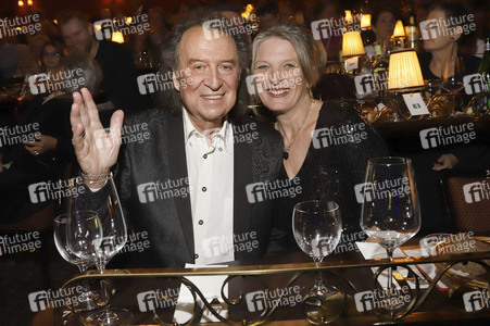 Gala-Premiere zum Start des neuen Programms Varieté im Hansa-Theater in Hamburg