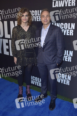 Season 3 Premiere 'The Lincoln Lawyer' in Los Angeles