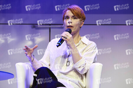 Tana French und Ulrich Noethen auf der lit.Cologne Spezial 2024 in Köln