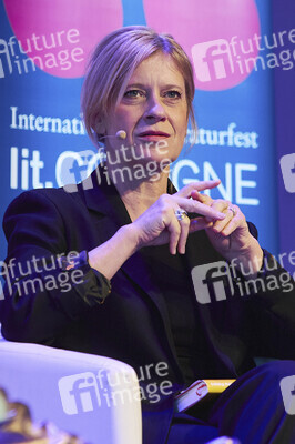 Caroline Peters auf der lit.Cologne Spezial 2024 in Köln