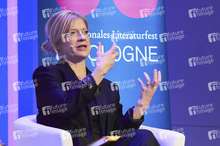 Caroline Peters auf der lit.Cologne Spezial 2024 in Köln