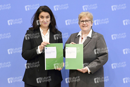Bundespressekonferenz 'Monitor Menschenhandel in Deutschland - Erster Periodischer Bericht'  in Berlin