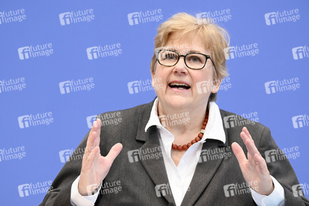 Bundespressekonferenz 'Monitor Menschenhandel in Deutschland - Erster Periodischer Bericht'  in Berlin