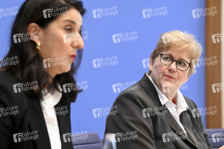 Bundespressekonferenz 'Monitor Menschenhandel in Deutschland - Erster Periodischer Bericht'  in Berlin