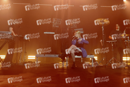 Konzert von Zaho de Sagazan in Köln