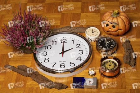 Symbolfoto Zeitumstellung im Herbst