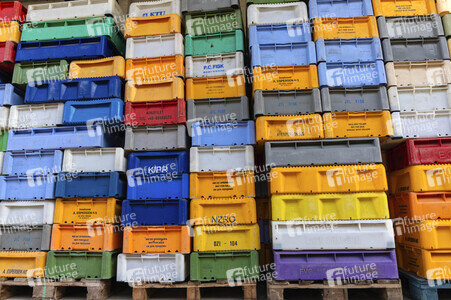 Symbolfoto Fischkisten