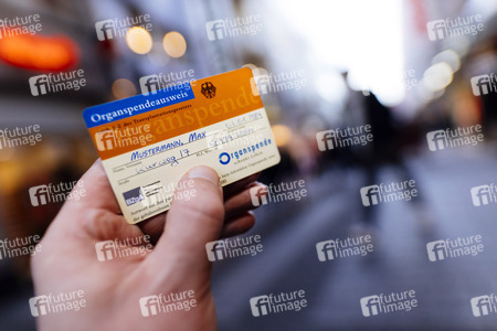 Symbolfoto Organspendeausweis