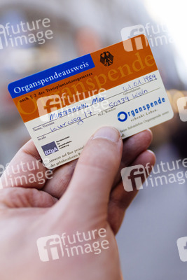Symbolfoto Organspendeausweis