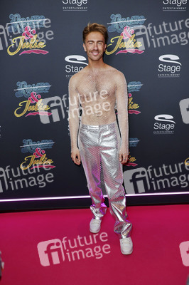 Musicalpremiere '& Julia' in Hamburg