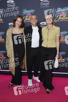 Musicalpremiere '& Julia' in Hamburg