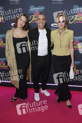 Musicalpremiere '& Julia' in Hamburg